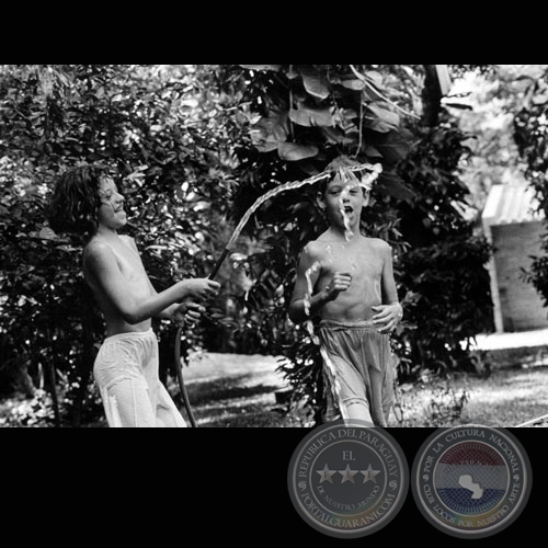 LA MANGUERA - Fotografía de Carlos Bittar - 12/1994 